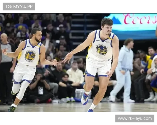 勇士攻防两端展现韧性拿下比赛